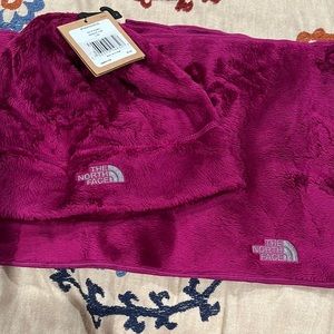 North Face Scarf & Beanie
